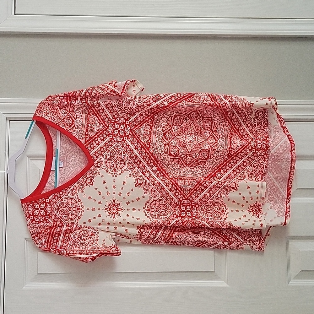 Lularoe Christy T, size L